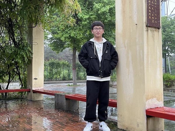 04c03172ac4f4208afded025e8b0a594.jpg 张任翔.jpg