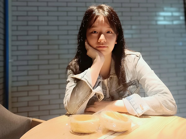 7bbcb45fa4ba47b491d1e111bb372da7.jpg 王淑蔓.jpg