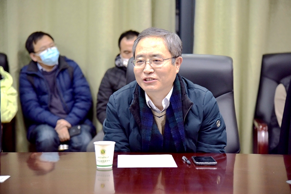 b39baae95c844bda9e6ad08fe7ab8826.jpg 陈红.jpg